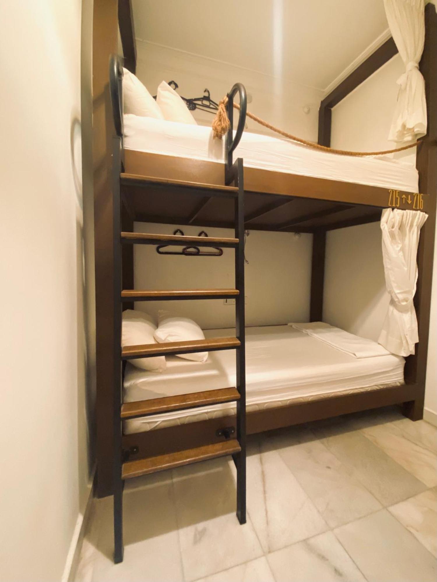 Leisure Lodge Kuala Terengganu Ngoại thất bức ảnh